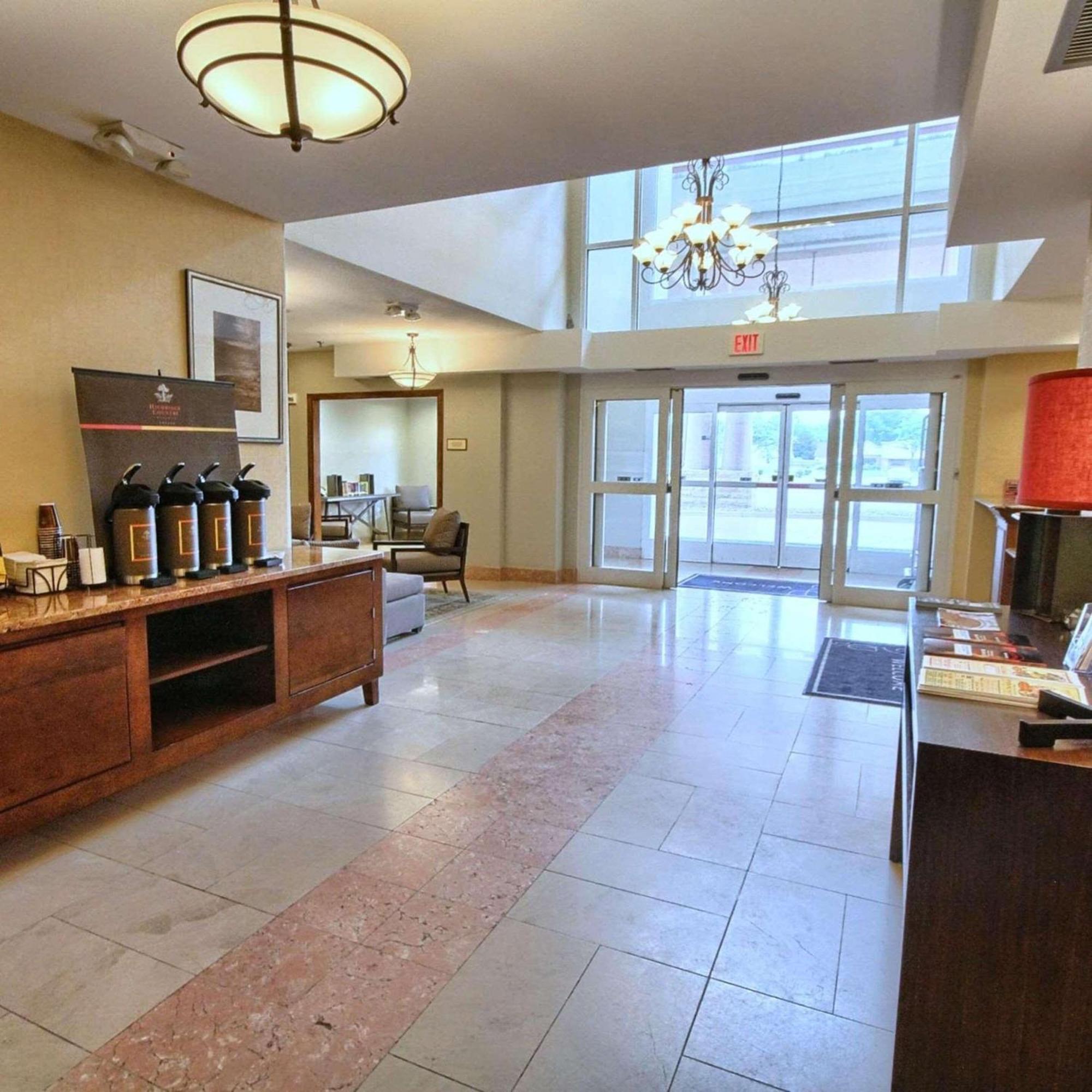 Country Inn & Suites By Radisson, Dearborn, Mi Zewnętrze zdjęcie